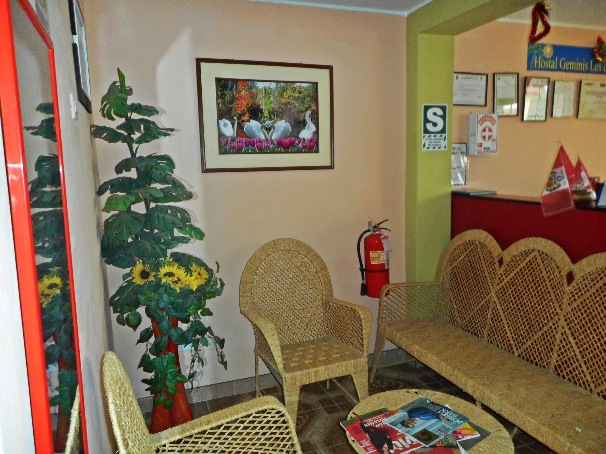 Hostal Geminis San Juan Bautista Exterior foto