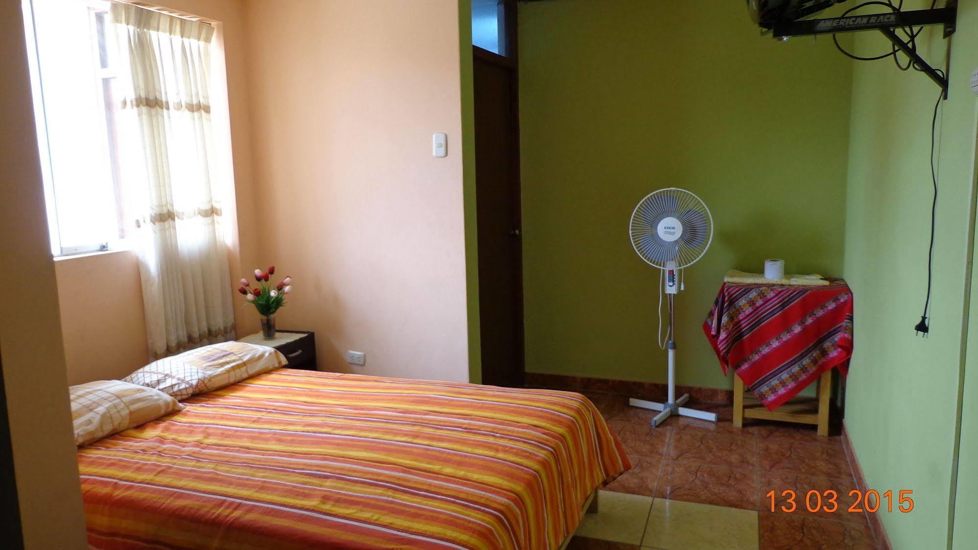 Hostal Geminis San Juan Bautista Exterior foto