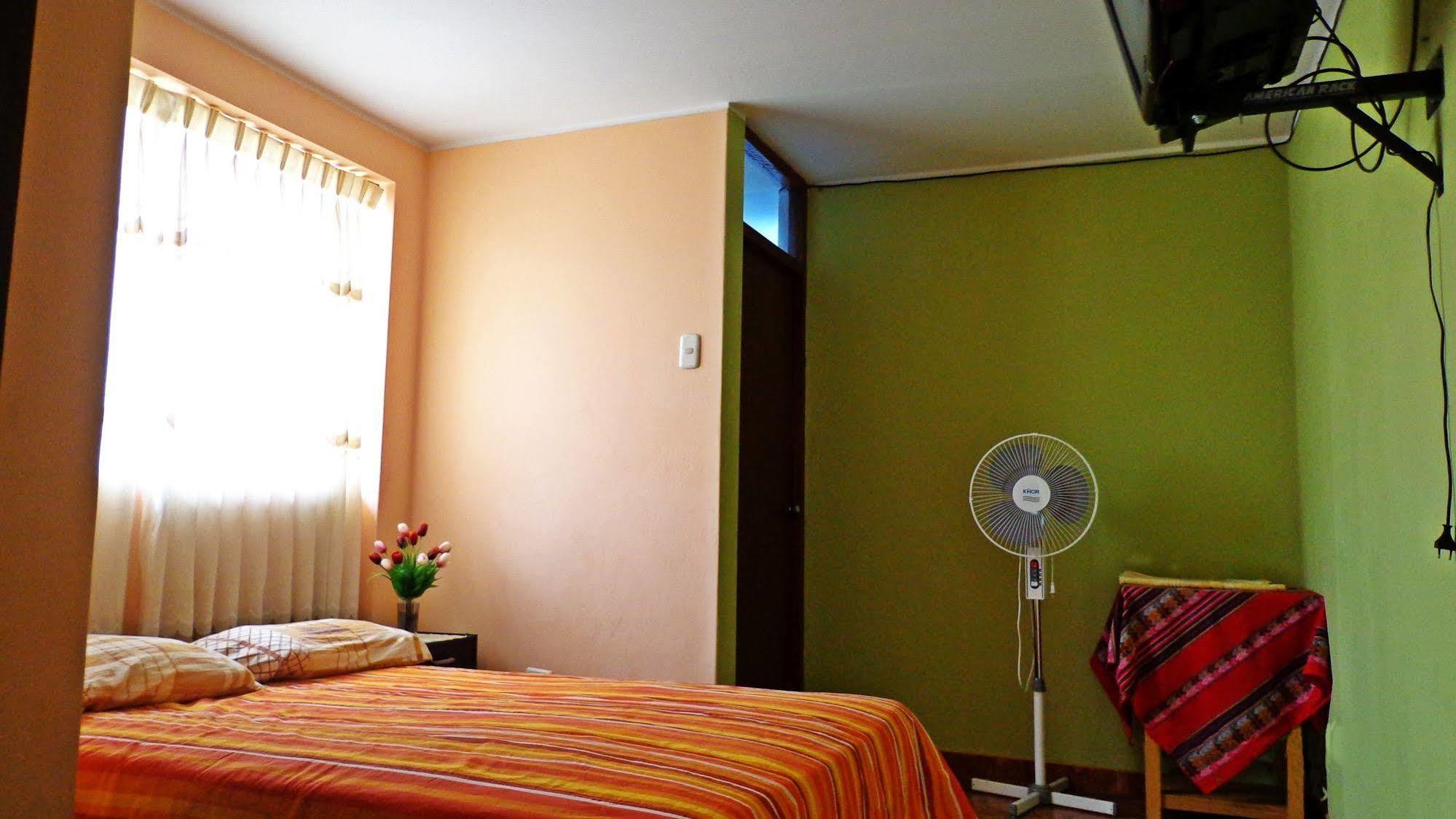 Hostal Geminis San Juan Bautista Exterior foto